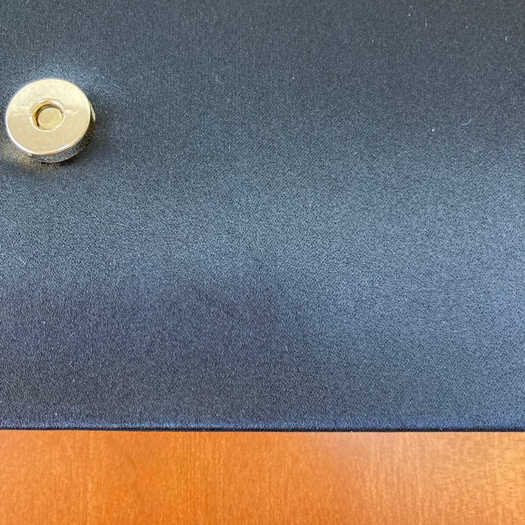 イヴ・サンローラン クラッチバック 匿名配送