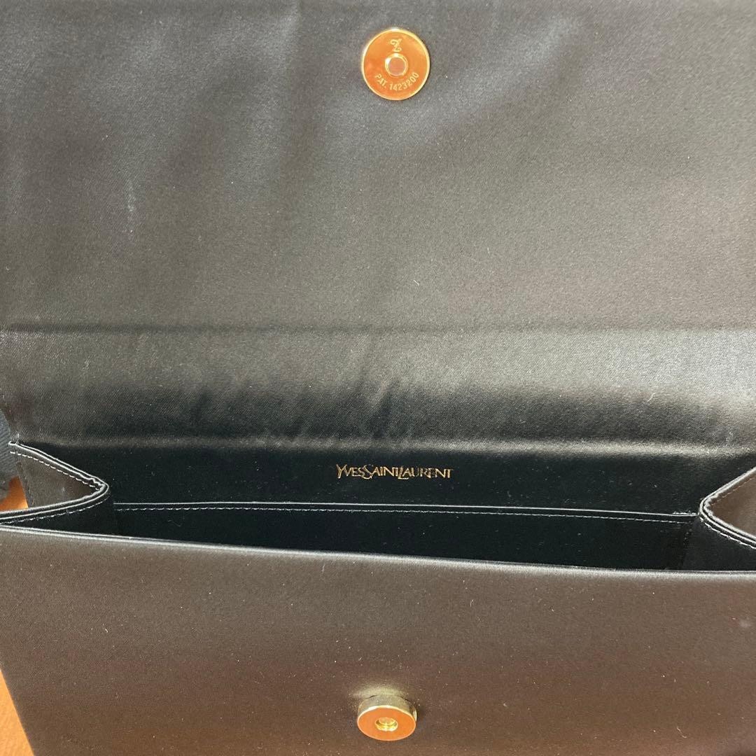 イヴ・サンローラン クラッチバック 匿名配送