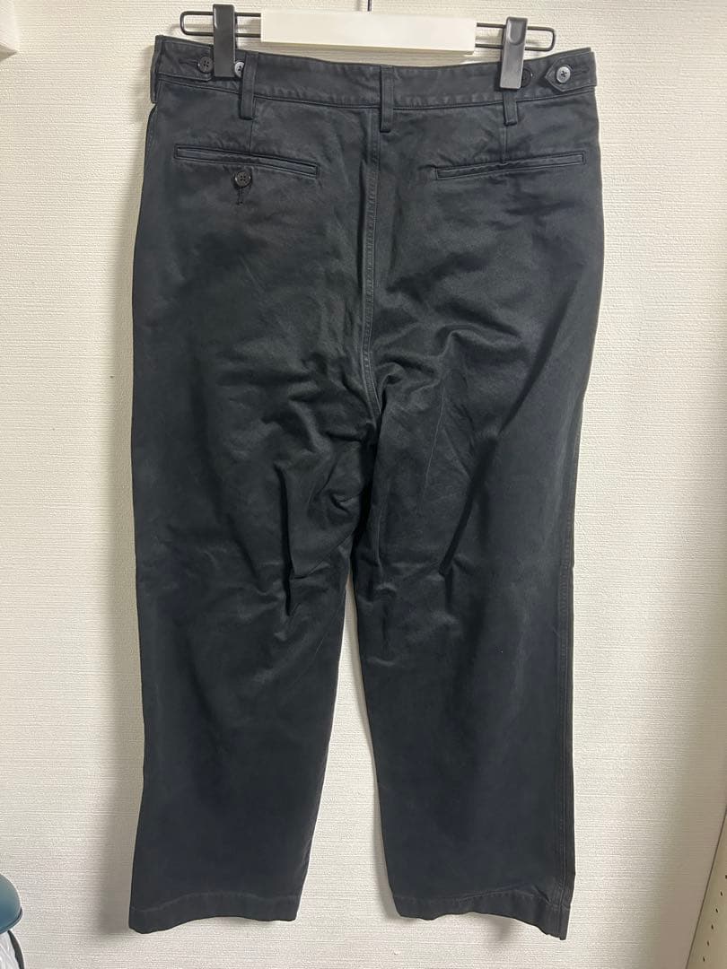 パンツ PRODUCT DYED FINX CHINO ONE-TUCK PANTS