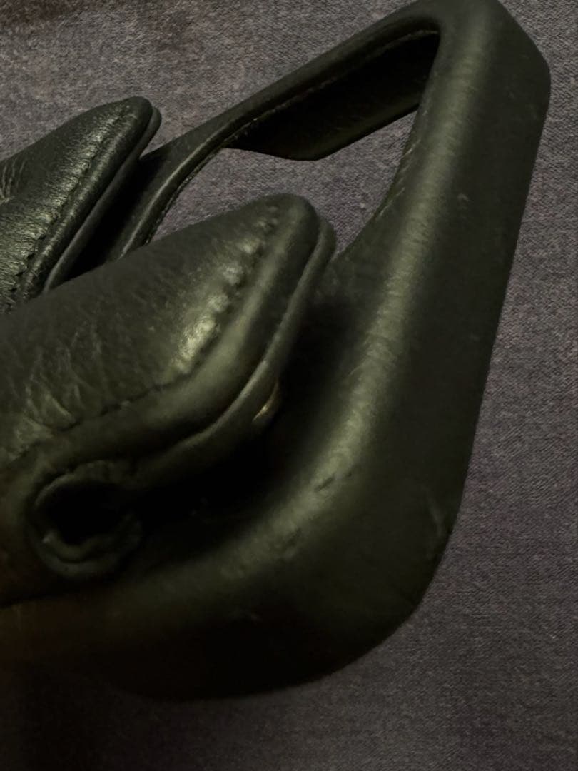 DEMIU BALLON CINQ iPhone15Pro ストラップ付