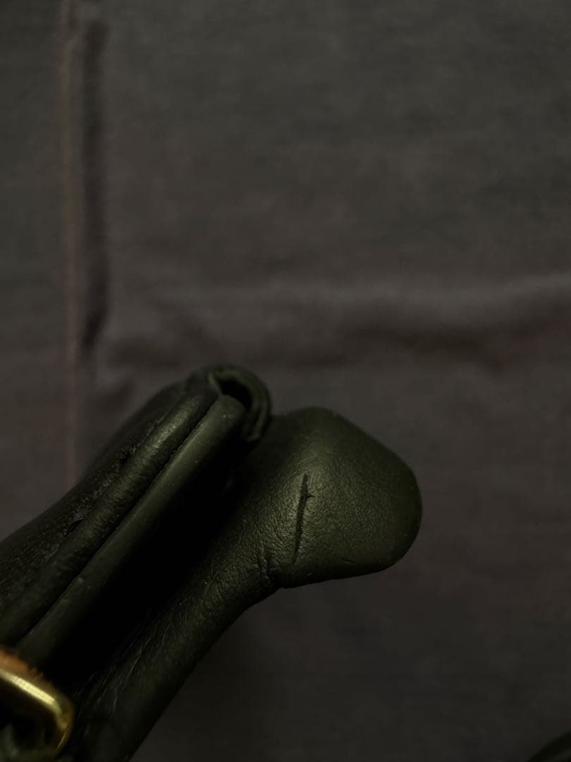 DEMIU BALLON CINQ iPhone15Pro ストラップ付