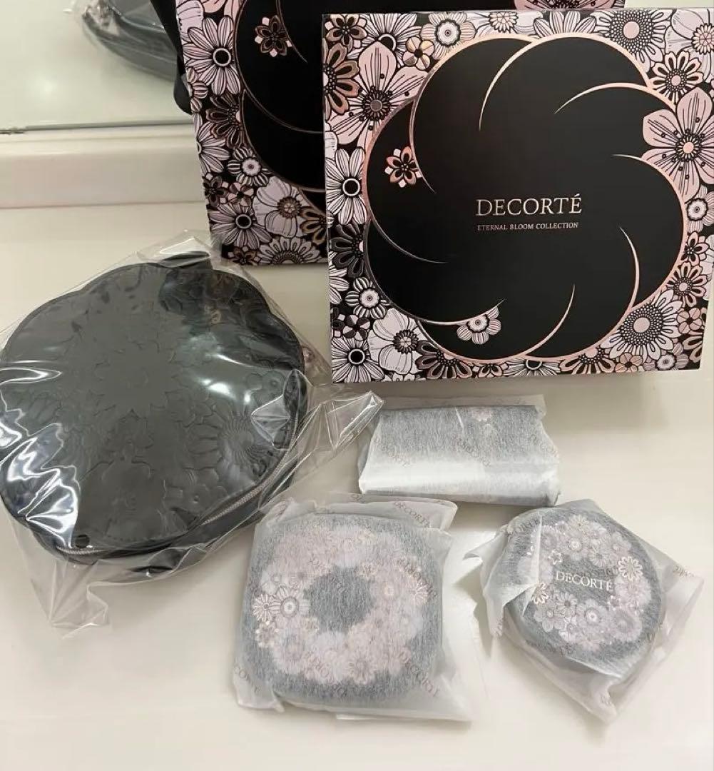 新品　抜き取りなし　コスメデコルテ　クリスマスコフレ　2025 完売品