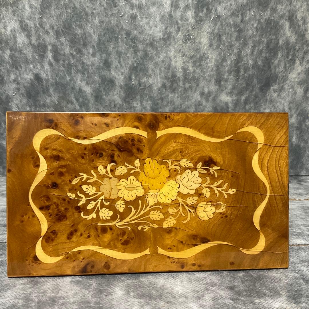 アンティーク　ジュエリーボックス　オルゴール付き