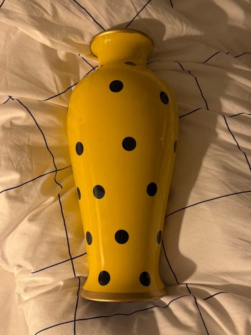 kare ポルカドットデザイン花瓶