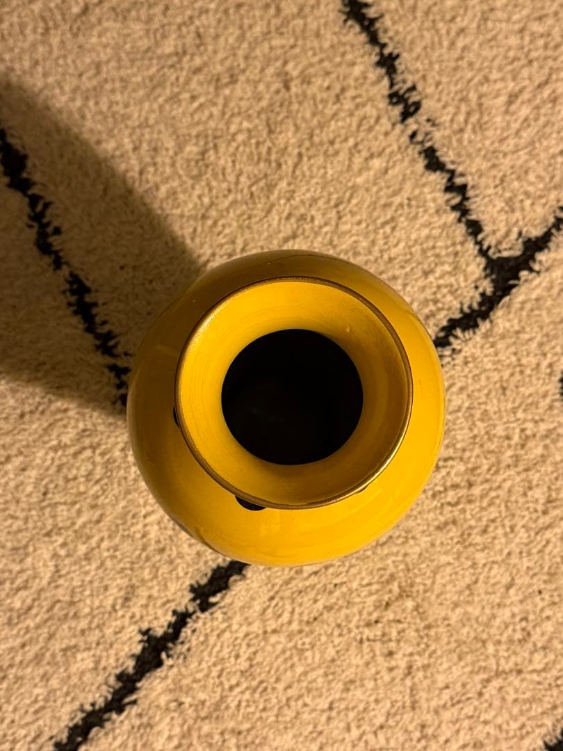 kare ポルカドットデザイン花瓶