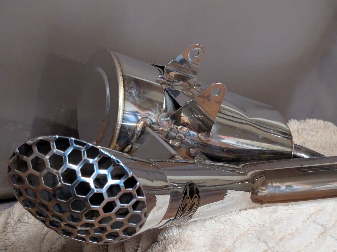 sp忠男フルエキマフラー(YZF-R7/MT-07/XSR700共通)