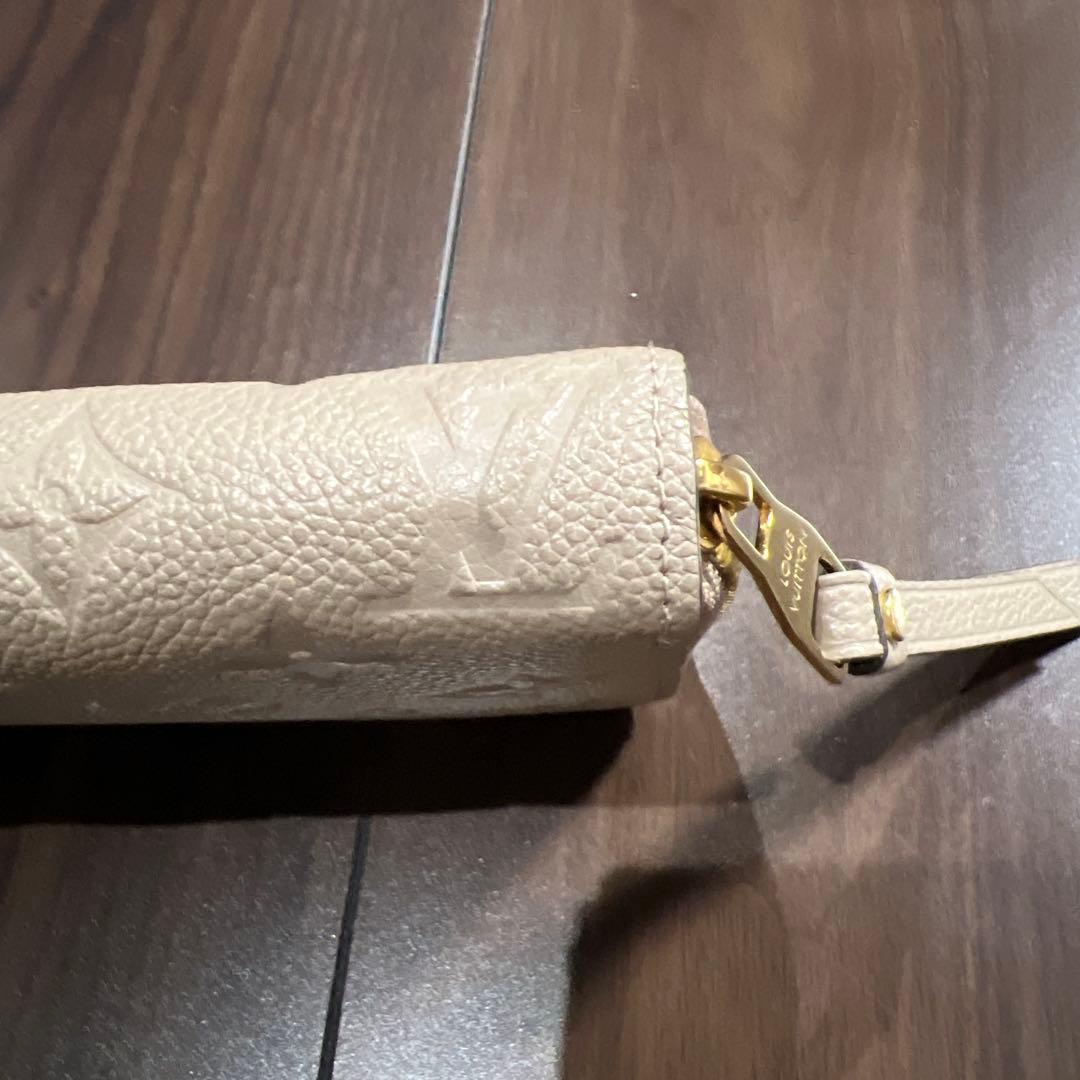 Louis Vuitton ベージュレザー長財布