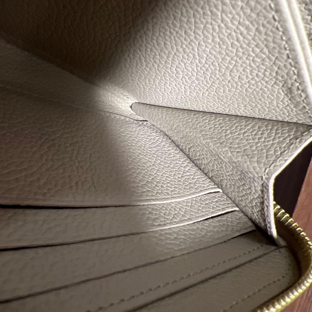 Louis Vuitton ベージュレザー長財布