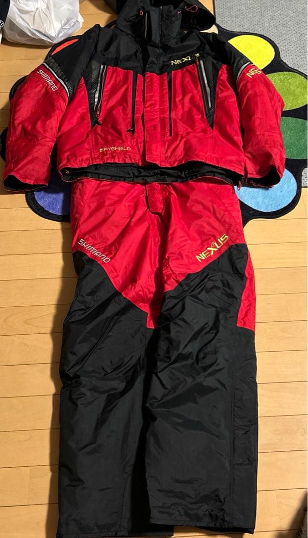 シマノネクサスM オールウェザースーツ　赤