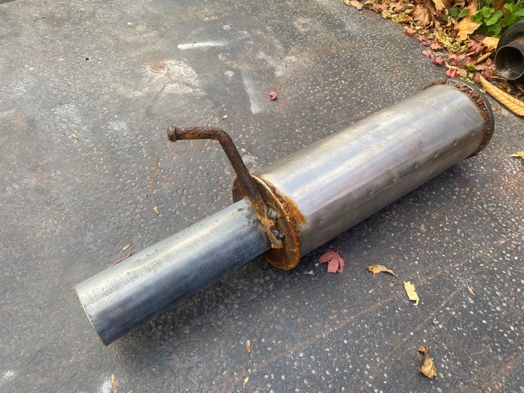 自作激鳴きマフラー デコトラ マニ割り