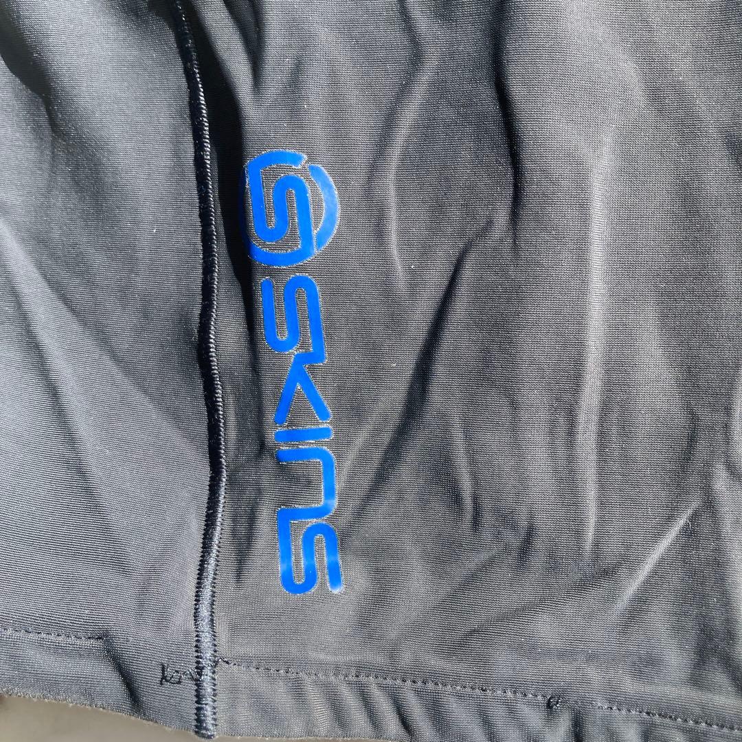 SKINS RY400 M グレー 長袖 トップス