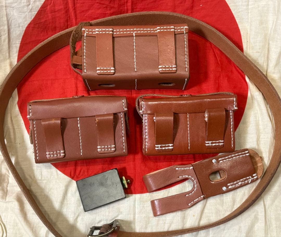 オイル缶付 日本軍弾薬盒,剣刺,帯革★海軍陸戦隊、兵士個人装備セット　複製品