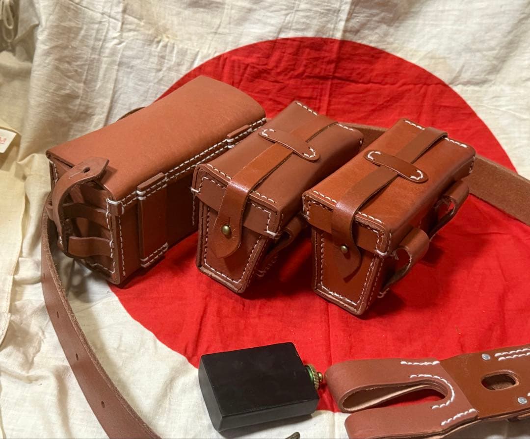 オイル缶付 日本軍弾薬盒,剣刺,帯革★海軍陸戦隊、兵士個人装備セット　複製品