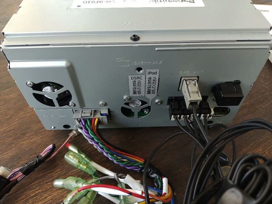 パナソニック　Panasonic　カーナビ ストラーダ CN-RE03D