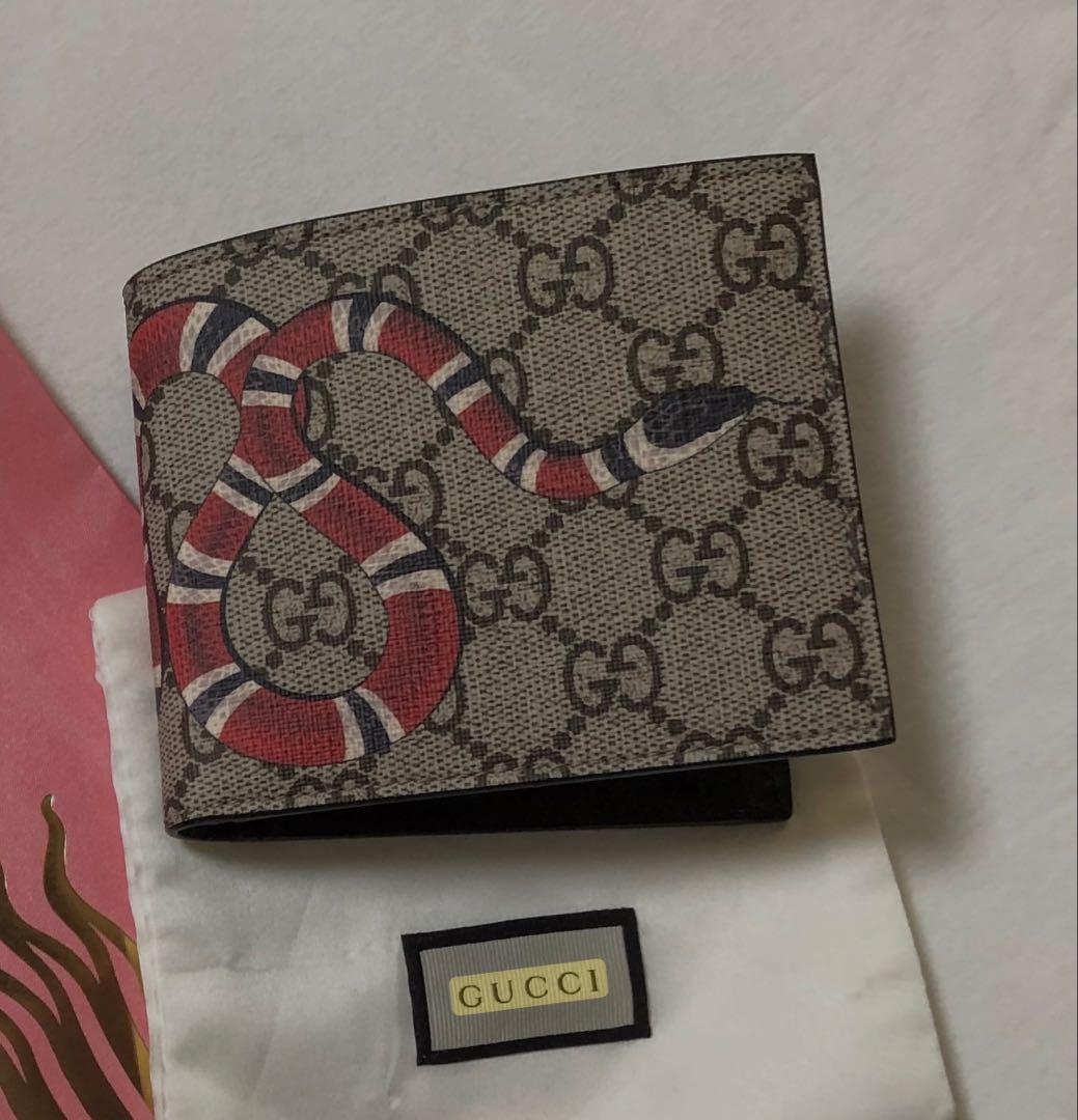 Gucci 二つ折り財布 GGパターン 蛇