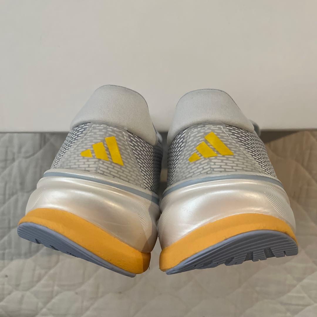 【新品】アディダス　スーパーノヴァ　ライズ　24㎝