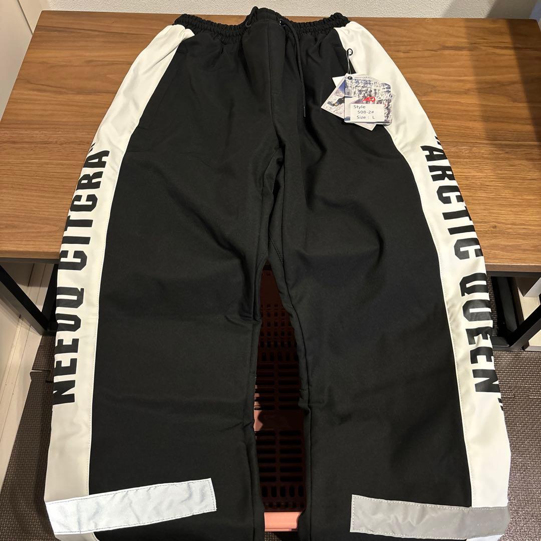 新品未使用品 汚れありスキー スノボウェア レディース Lサイズ おしゃれ