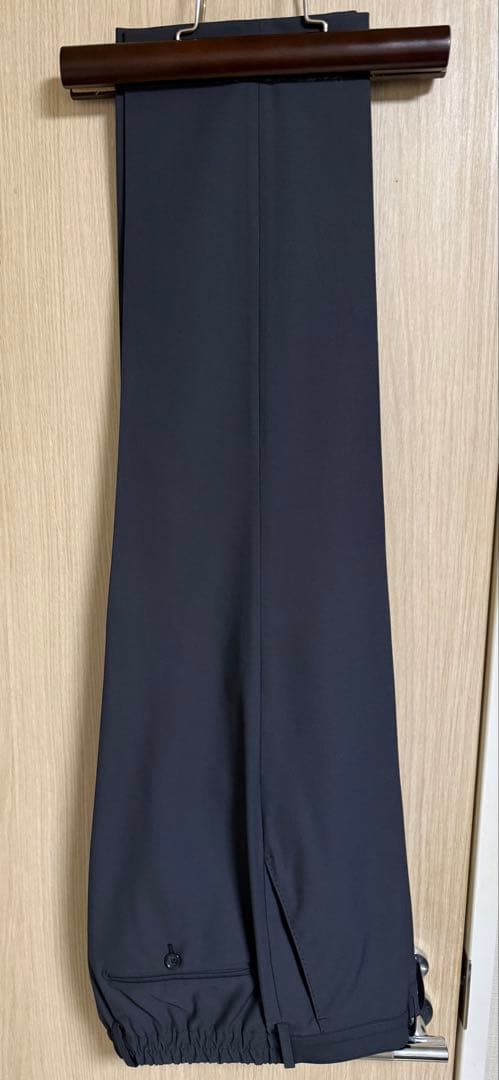 【ゴッチ】ラルディーニ 春夏セットアップ 48 墨黒色 国内正規品