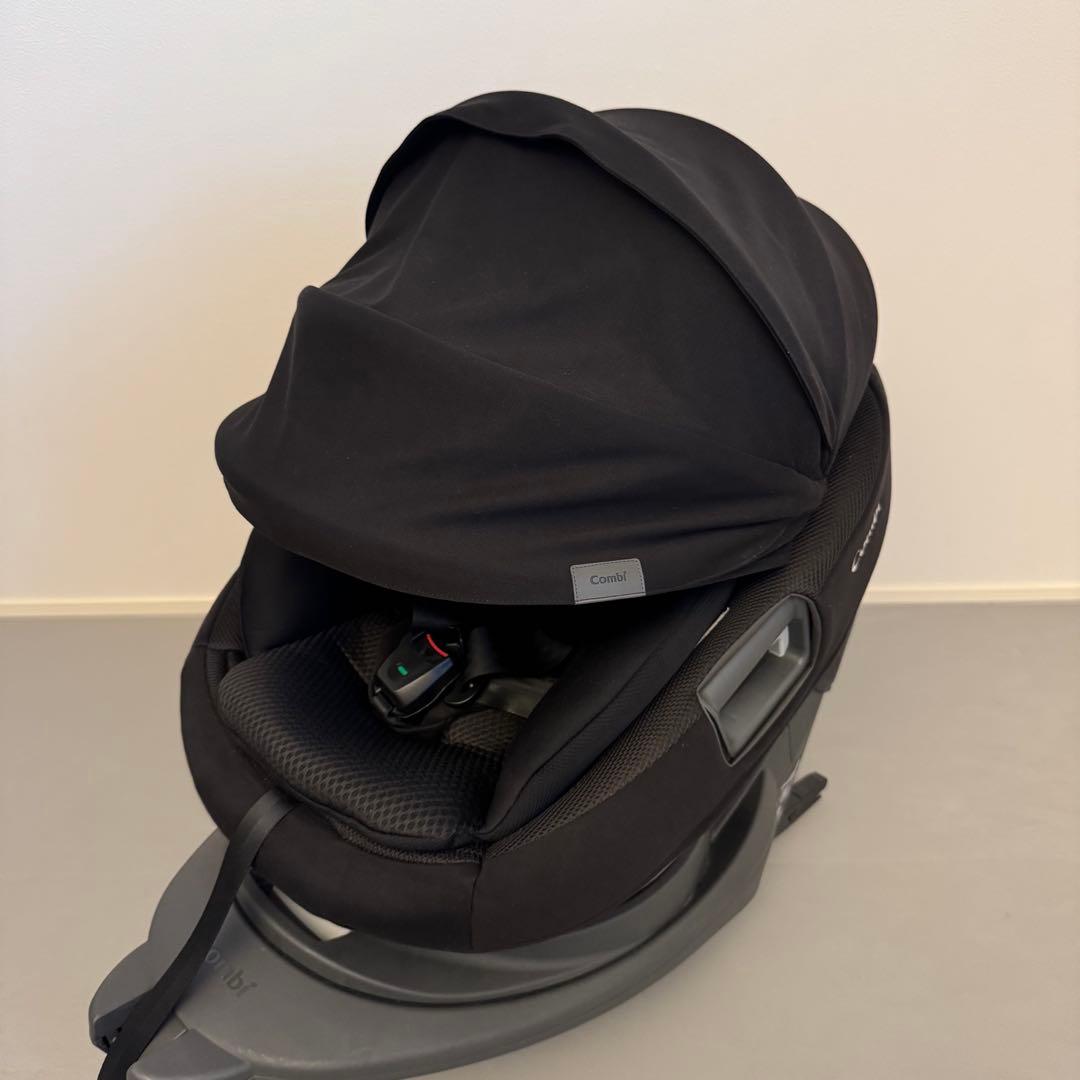 Combi 車用チャイルドシート ブラック