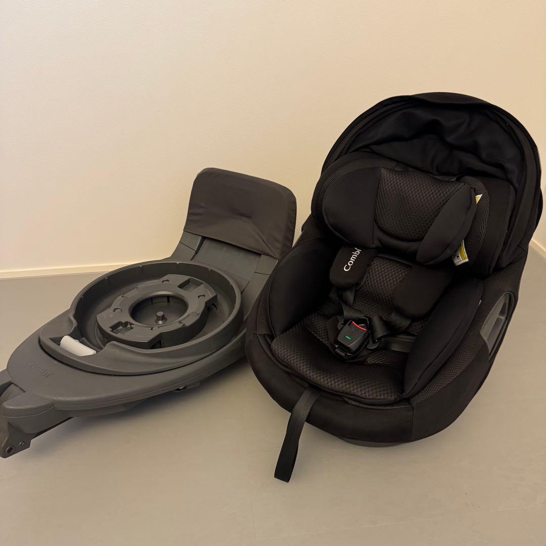 Combi 車用チャイルドシート ブラック
