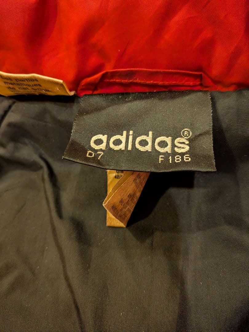 ヴィンテージadidasスタンダール・リエージュベンチコート レッド