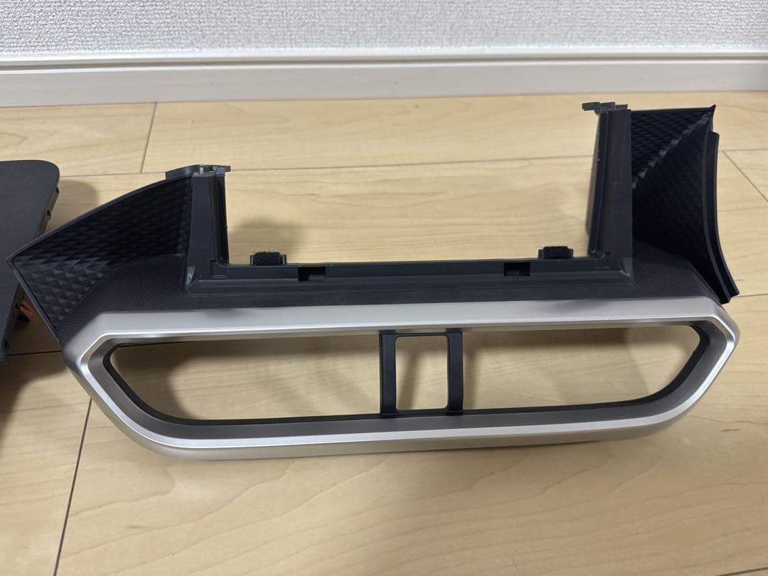 ロッキー スマホ連携 9インチ ディスプレイオーディオ　86180-B1250