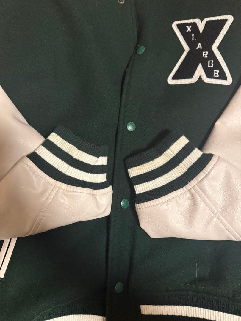 XLARGE スタジャン XL ダークグリーン/ホワイト