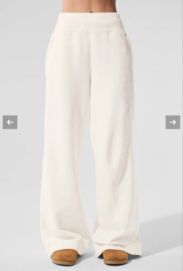 alo セレニティ ワイドレッグ スウェットパンツ アイボリー