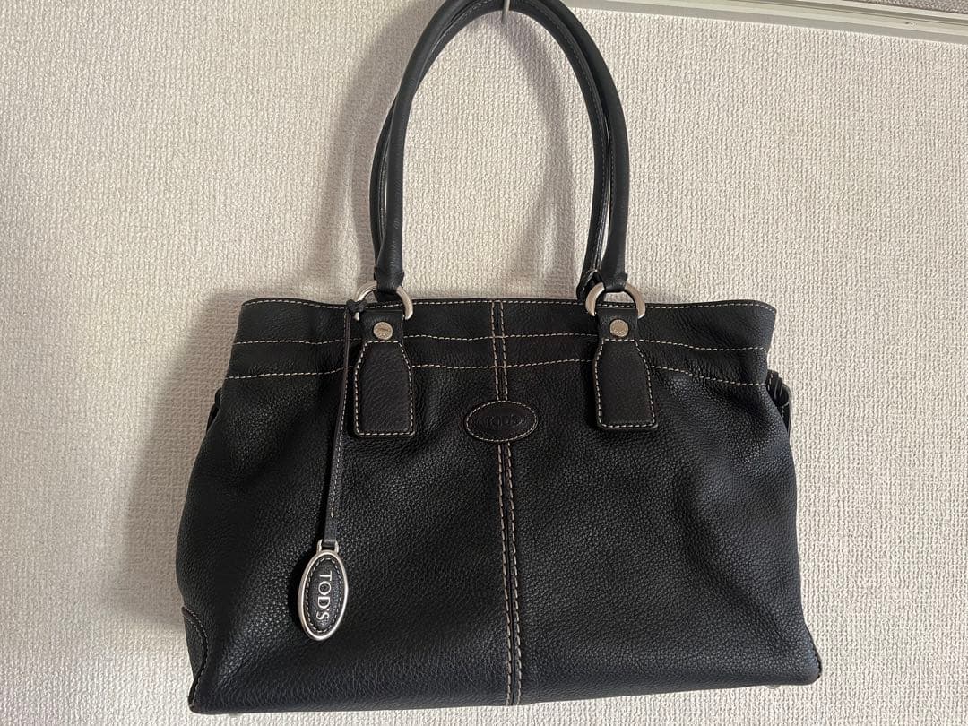 TOD'S レザーショルダーバッグ