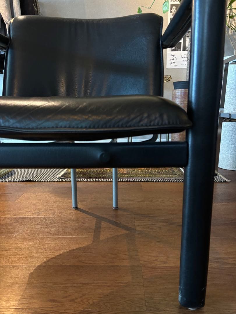 ビンテージレザーアームチェア①