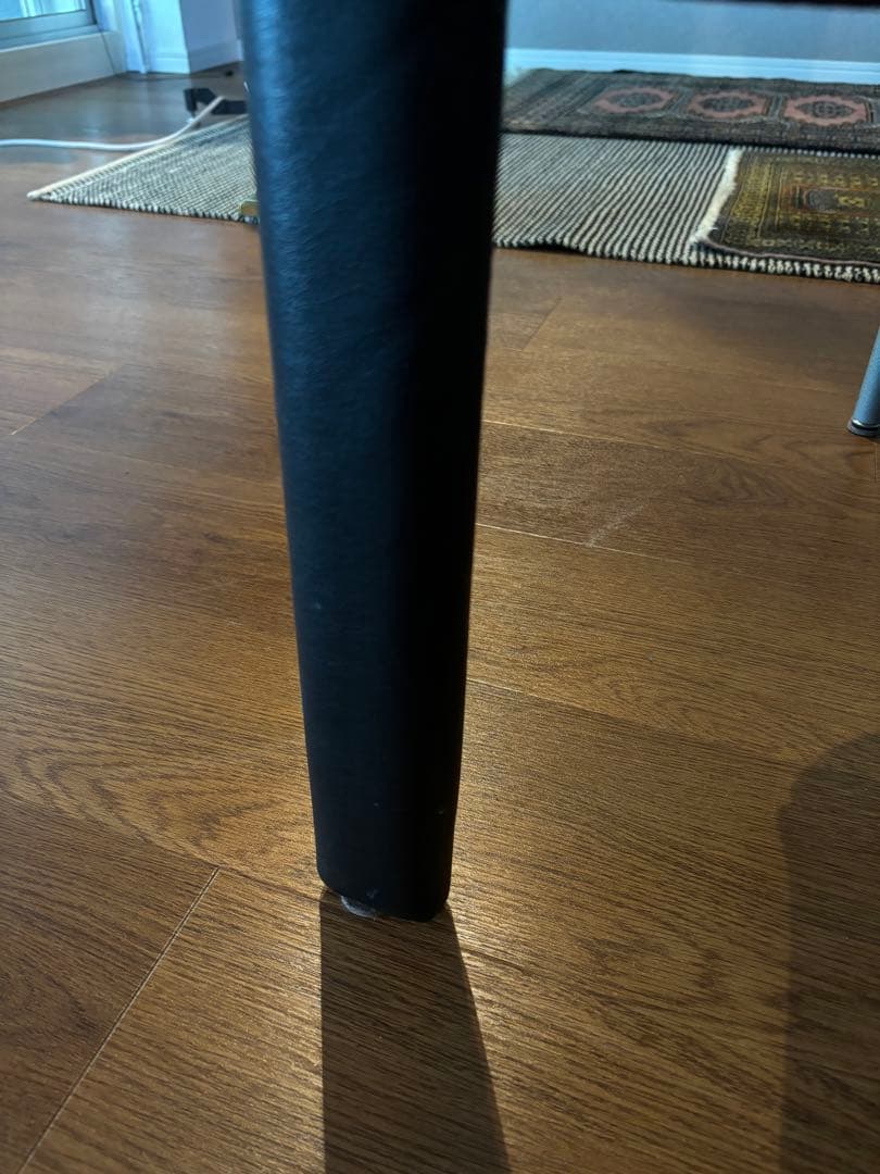 ビンテージレザーアームチェア①