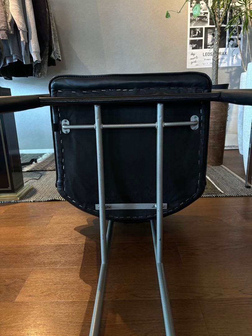 ビンテージレザーアームチェア①