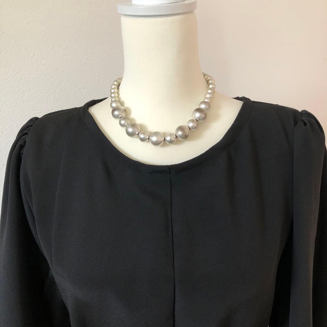 黒留リメイクワンピースドレス　作家もの　孔雀の刺繍と金糸柄　130㎝丈詰め不可