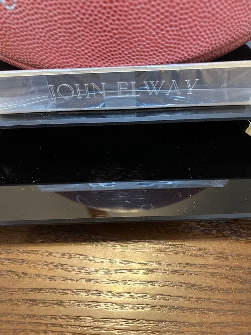 【NFL】JOHN ELWAY 直筆シルバーサインボール専用ケース入りCOA付き