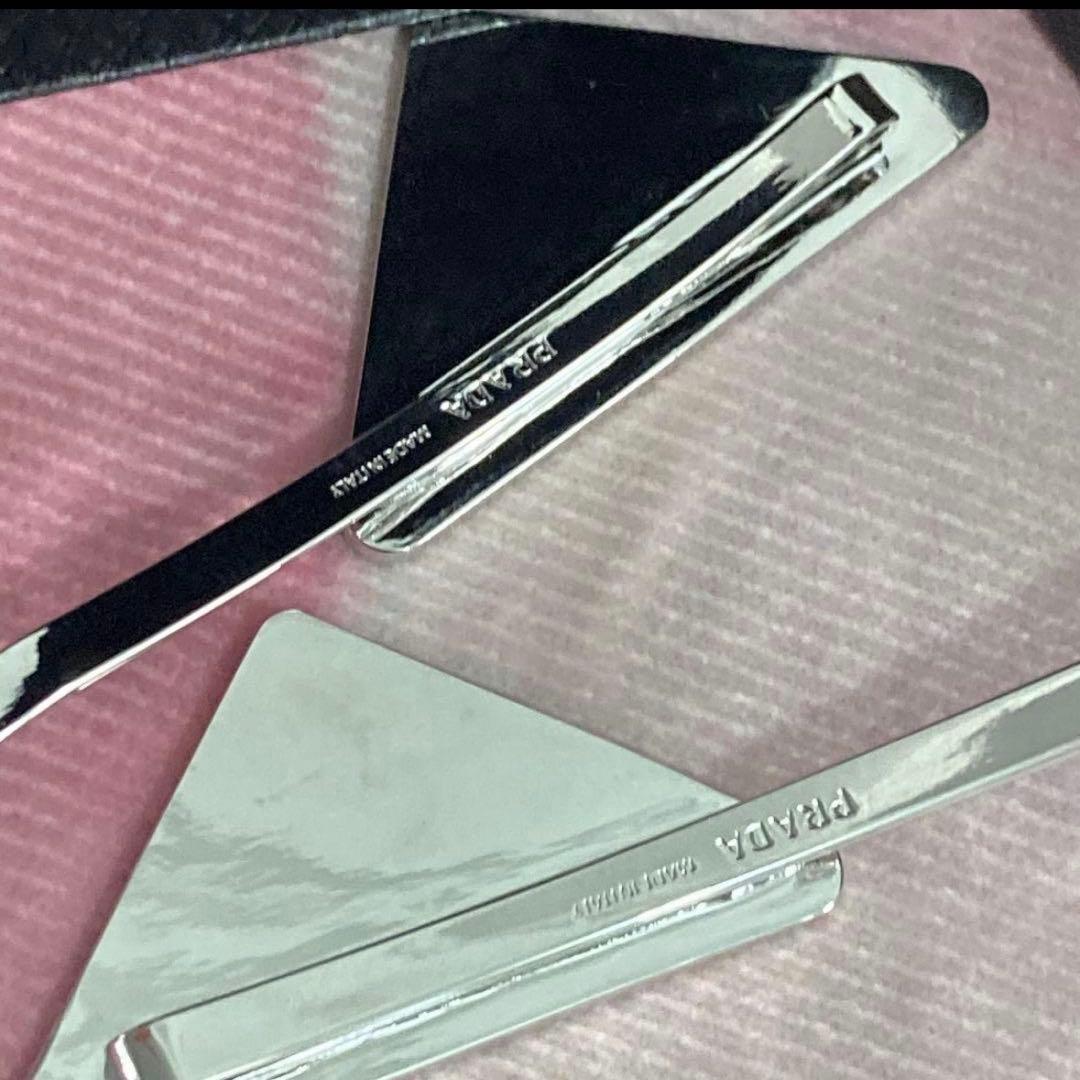 Prada ヘアピン 美品