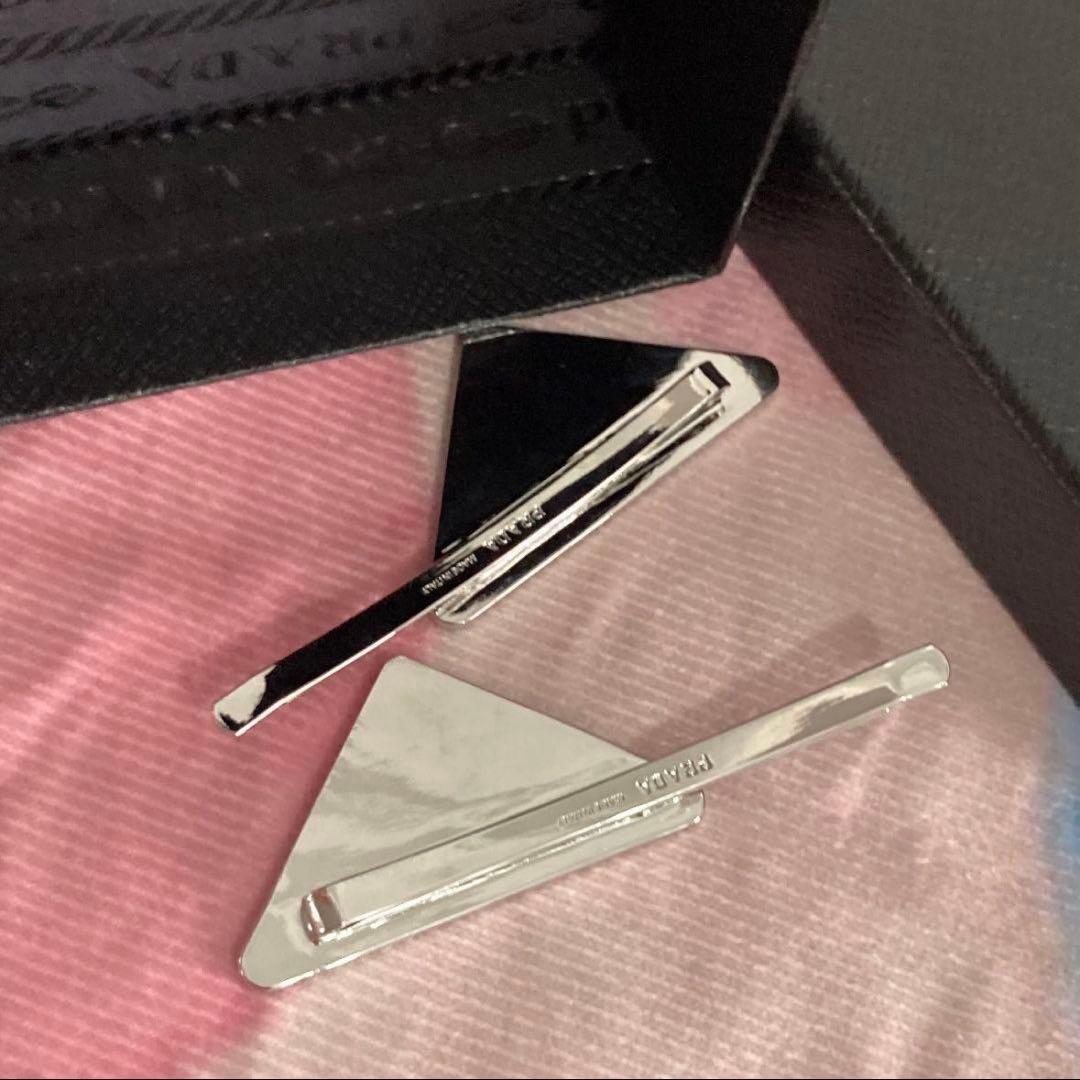 Prada ヘアピン 美品