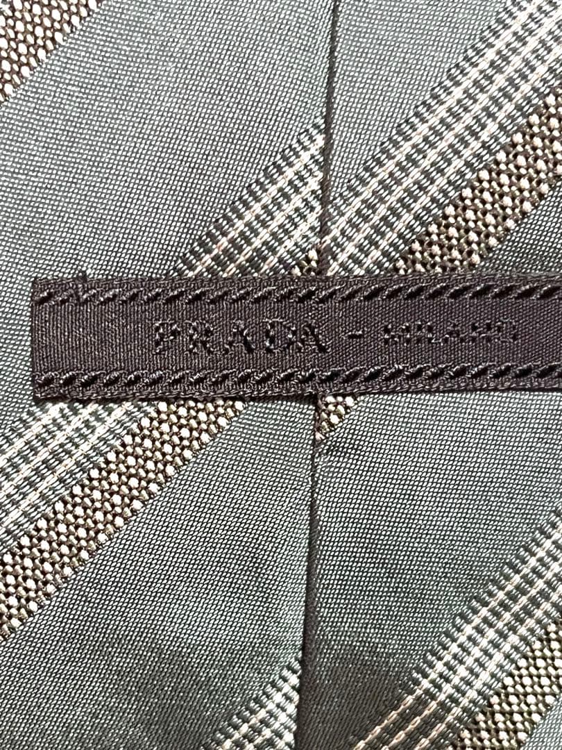 ［美品］PRADA　プラダ　ネクタイ　イタリア製　ストライプ柄　ハイブランド