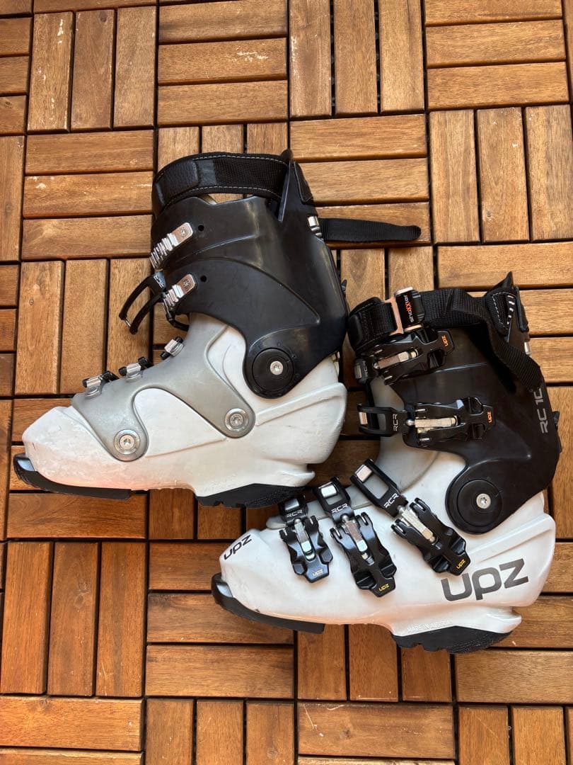 UPZ RC10スノーボードハードブーツ シェルのみ