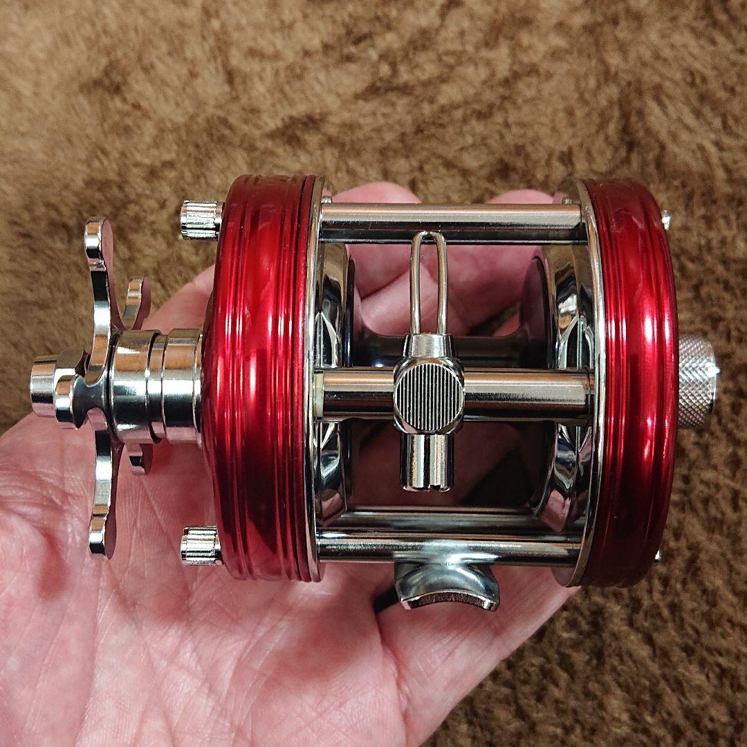 【極美品】 アブガルシア アンバサダー 5500 CS レッド ※ハンドル無し