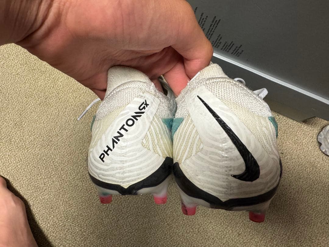 Nike Phantom サッカーシューズ スパイク