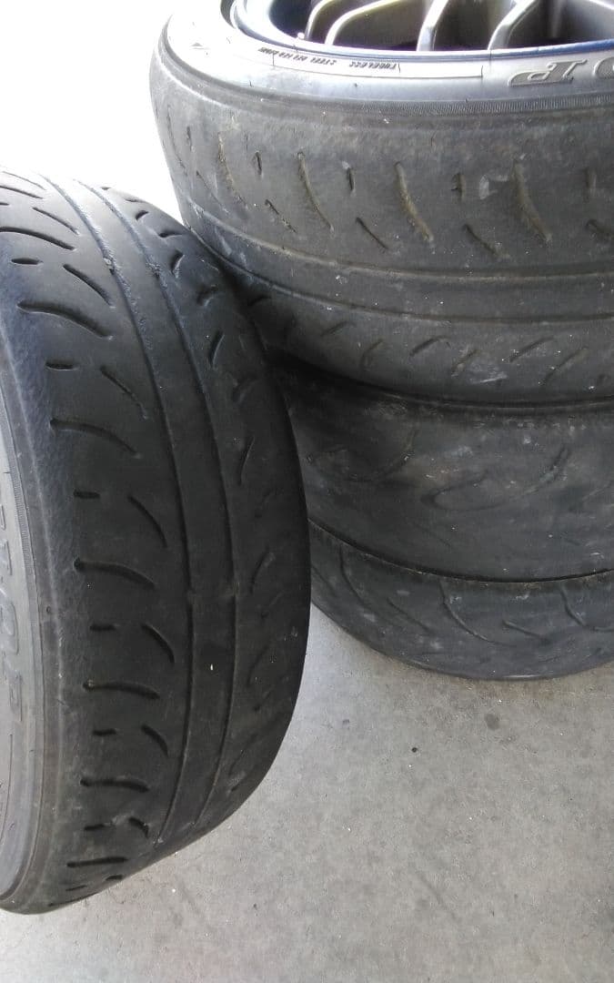 レーシングスパルコのメッシュホイール6JJ×14 100 4H特殊ナット付属