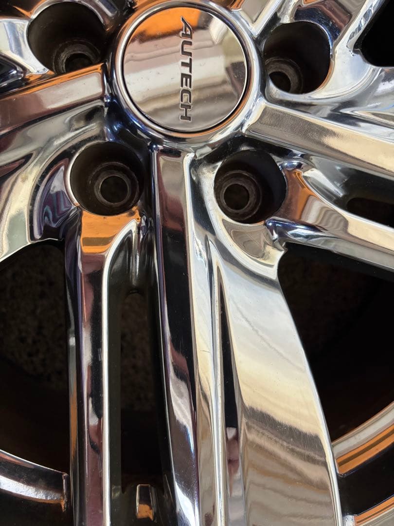 E52 エルグランド　ライダー　18インチホイール　4本　傷あり