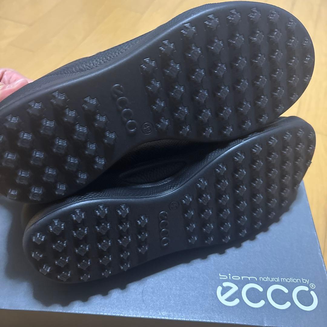 新品！バイオム ハイブリッド スパイクレス　42 ブラック