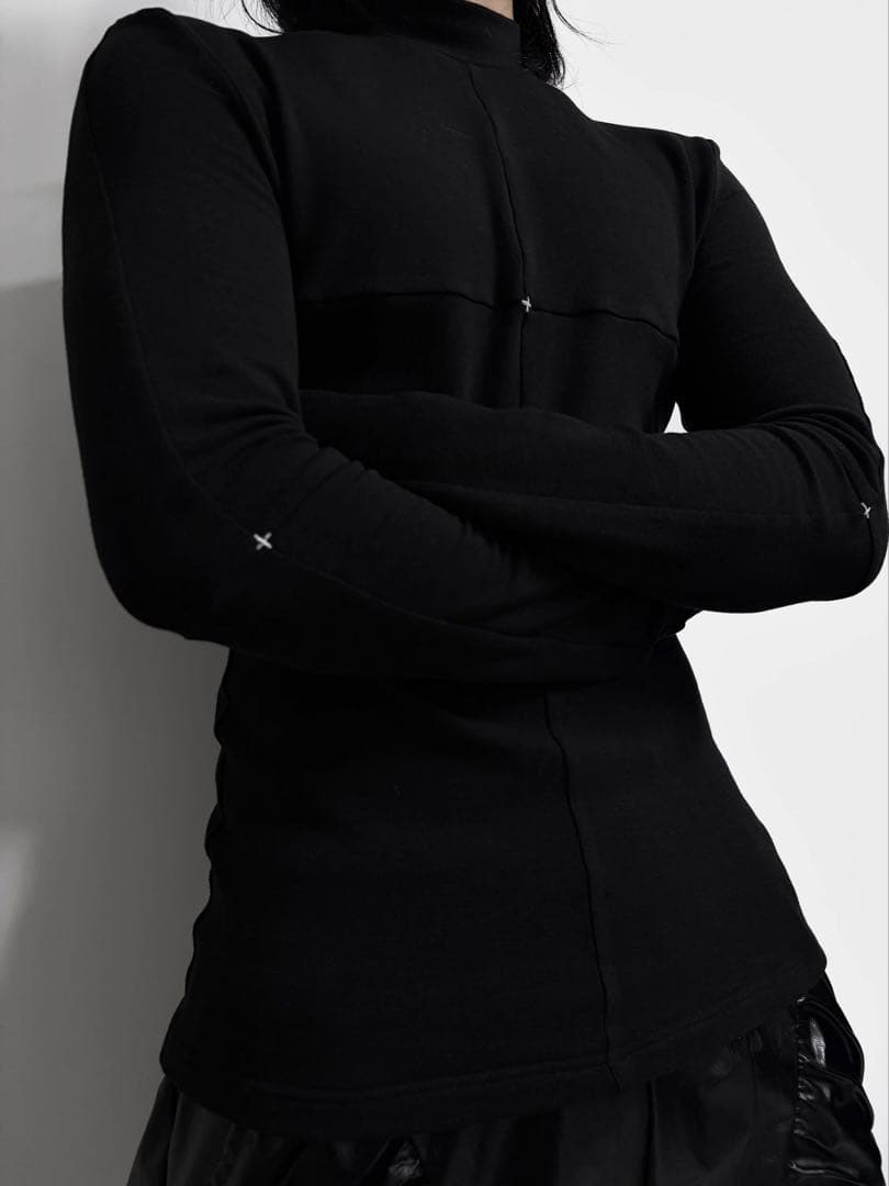 Integrated Cross Fitted Long Sleeve モード