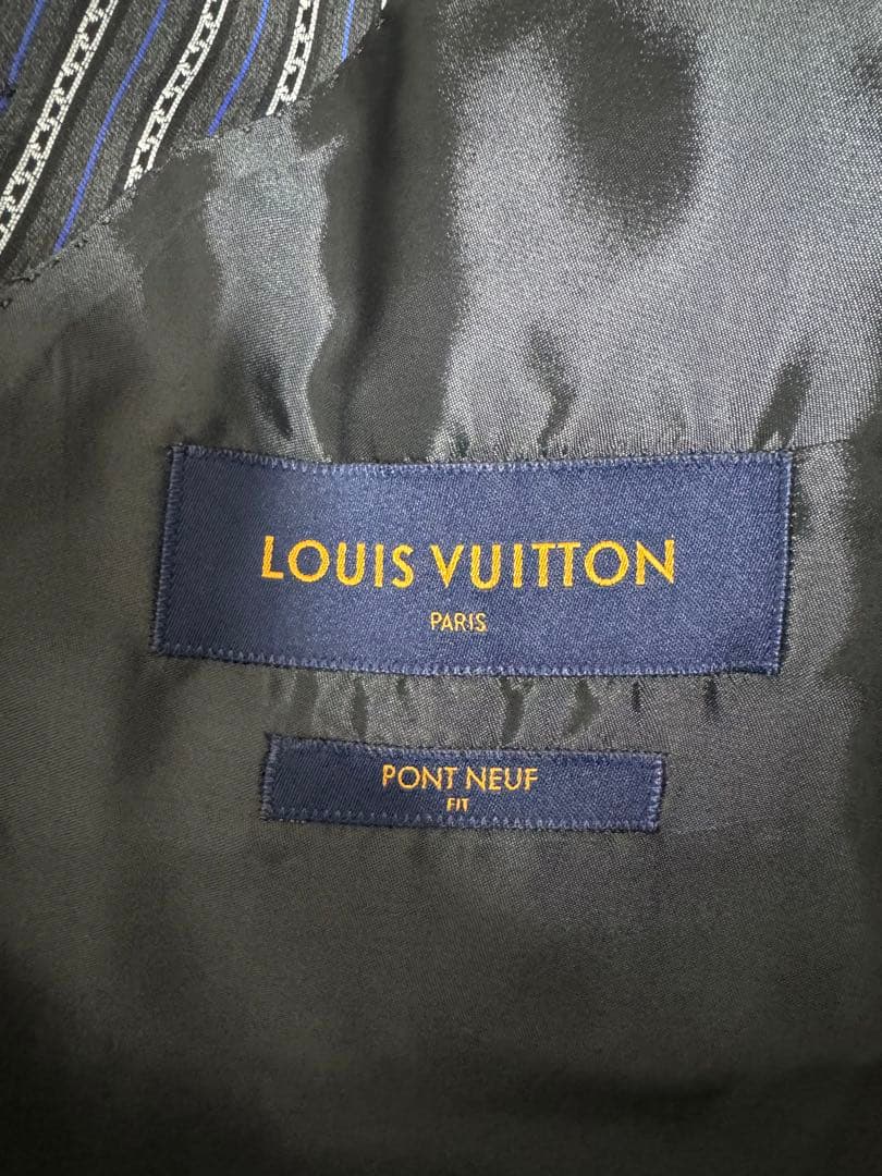 LOUIS VUITTON スーツ