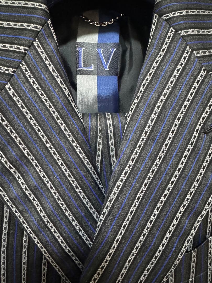LOUIS VUITTON スーツ