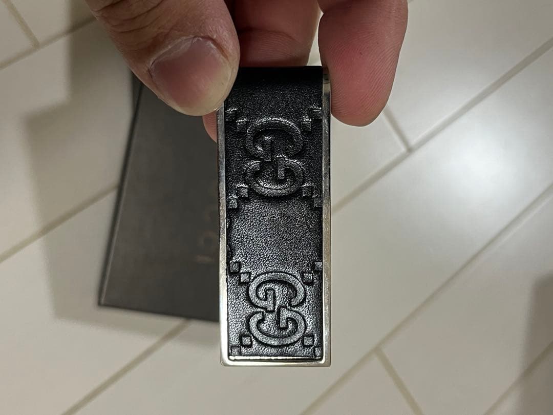 【美品】GUCCI ブラックレザー マネークリップ
