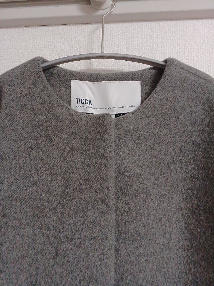 【新品未使用】ティッカ　TICCA　ノーカラーテントコート　グレー