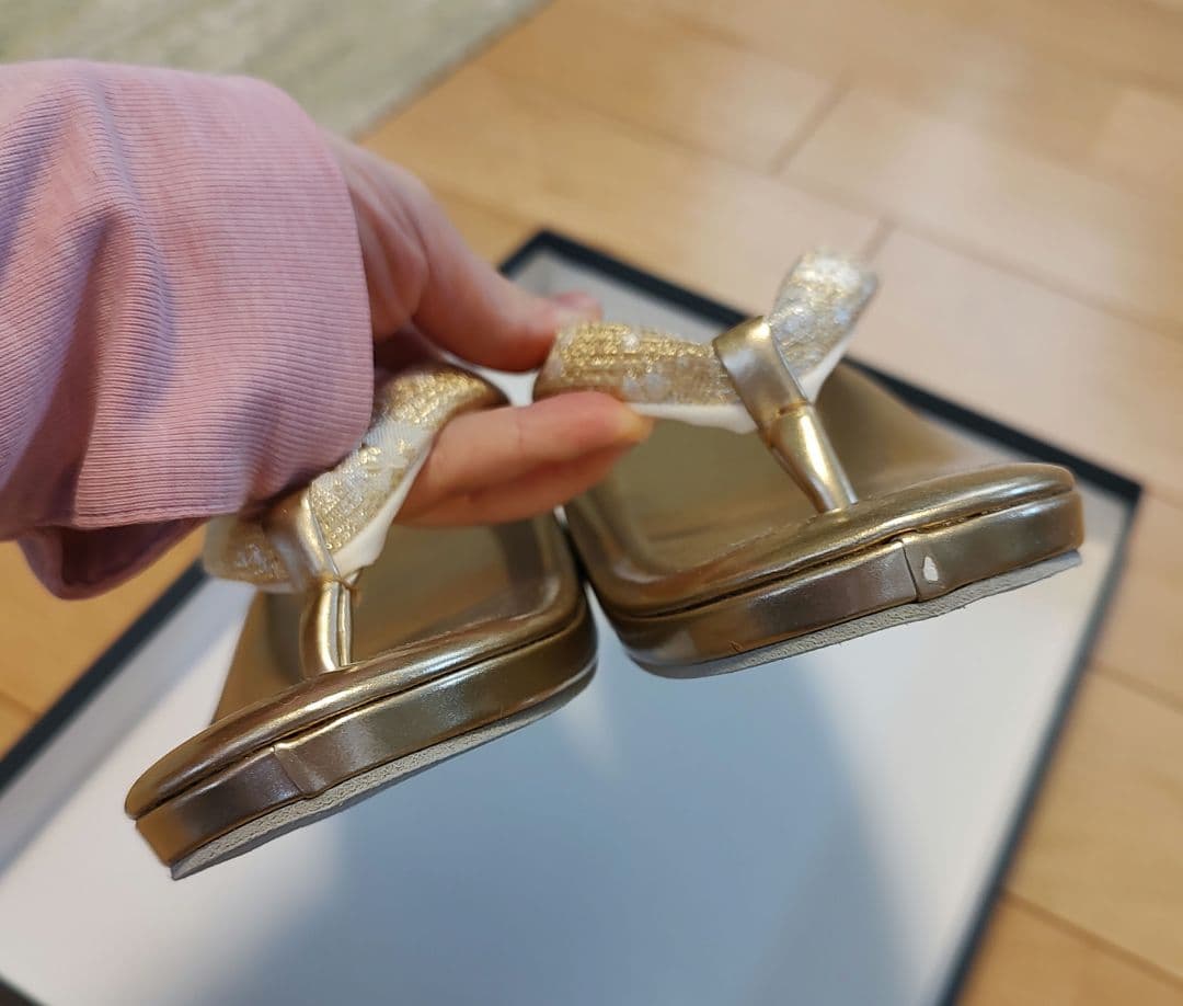 金色刺繍の和装用バッグと草履セット　和装バッグ草履セット　結婚式　入学式