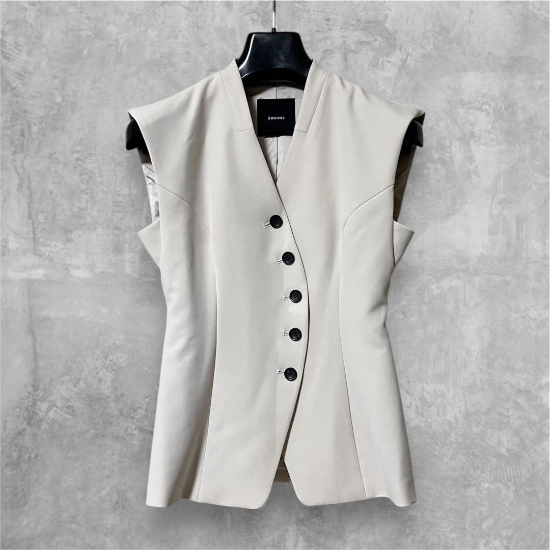 anuans アニュアンス カーブフロント ジレ ベスト 19,800円